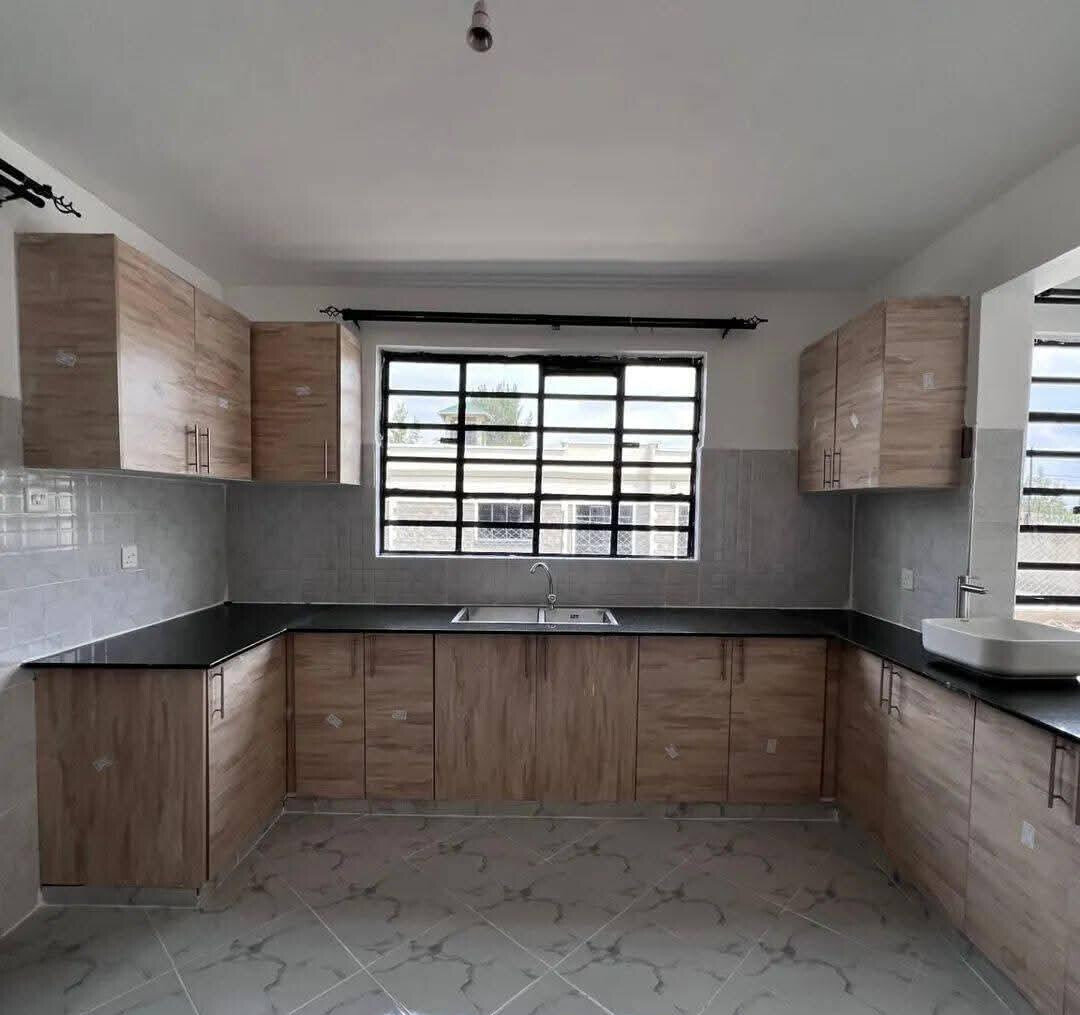 3BR All-Ensuite Hidden Roof Bungalow + DSQ - Kitengela Gated Community