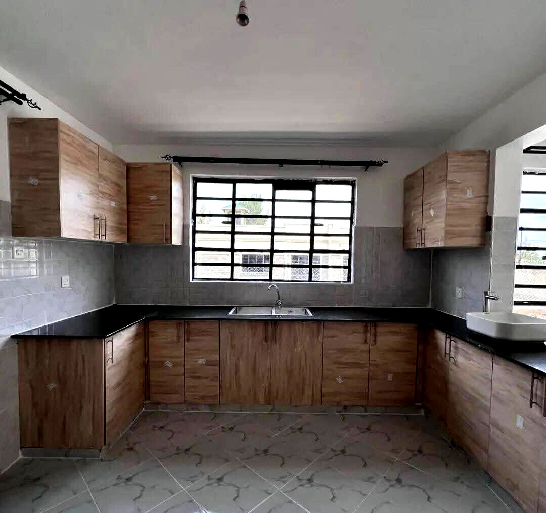3BR All-Ensuite Hidden Roof Bungalow + DSQ - Kitengela Gated Community