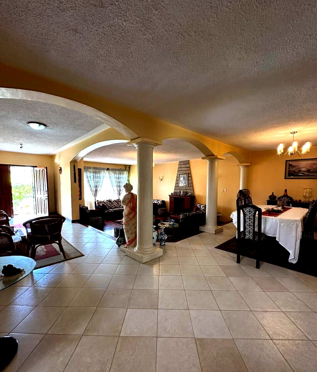 4-Ensuite Townhouse with Pool & Garden - Westlands