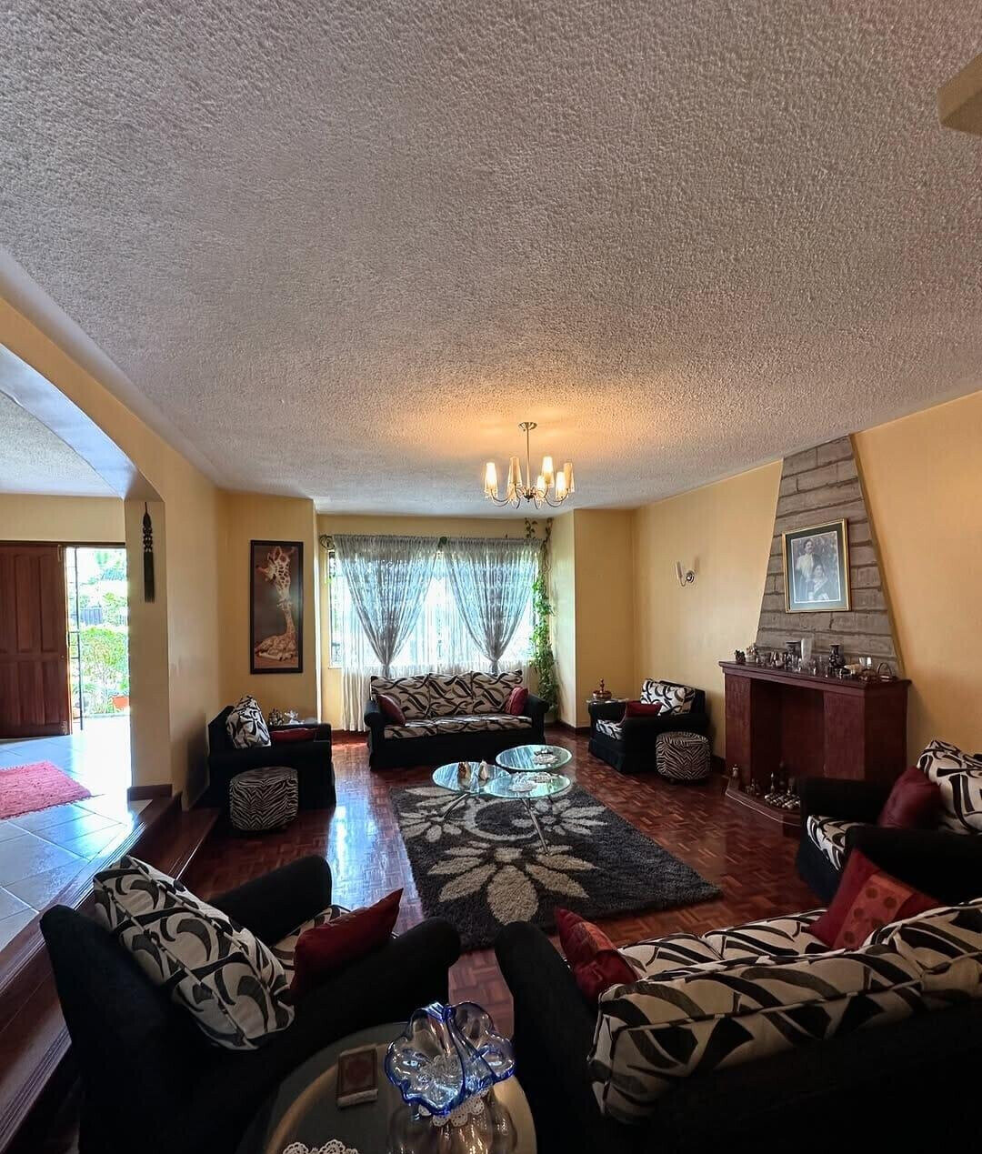 4-Ensuite Townhouse with Pool & Garden - Westlands