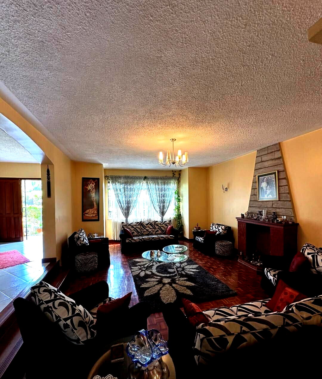 4-Ensuite Townhouse with Pool & Garden - Westlands