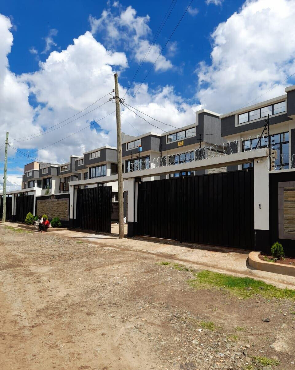 4BR Townhouse with Clubhouse & Solar Heating - Gikambura, Kikuyu