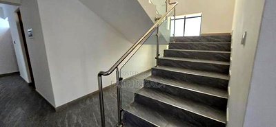 3bdrm Apartment in Nyali for sale - Image 8