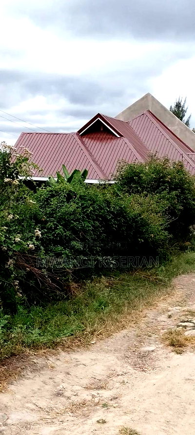 Plot for Sale in Kiserian 300mts From Tarmac - Image 1