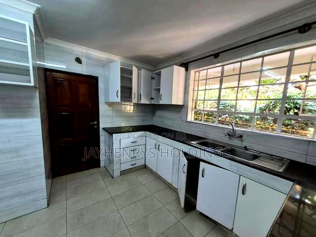 4bdrm House in Muthaiga North for rent