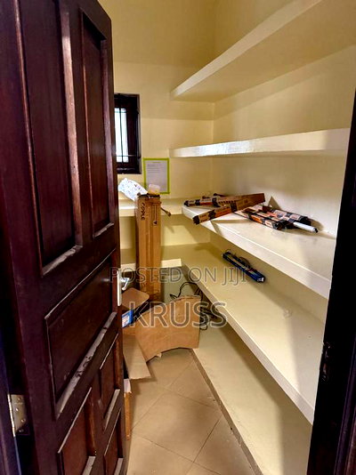 4bdrm Maisonette in Nyali for rent - Image 6