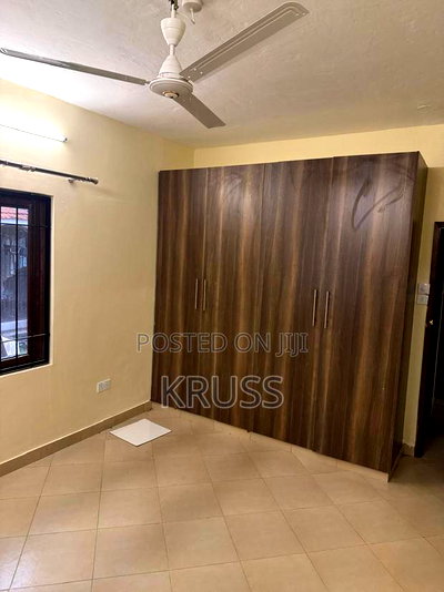 4bdrm Maisonette in Nyali for rent - Image 8