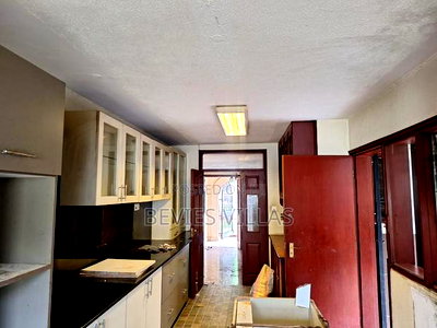 5bdrm Maisonette in Kilimani, Hurlingham for sale - Image 10