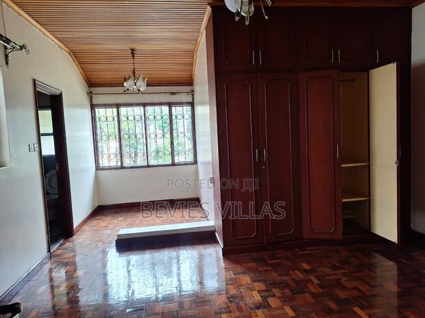 5bdrm Maisonette in Kilimani, Hurlingham for sale