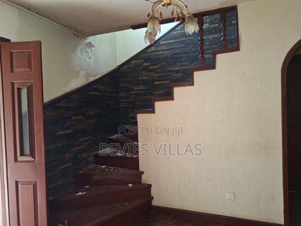 5bdrm Maisonette in Kilimani, Hurlingham for sale