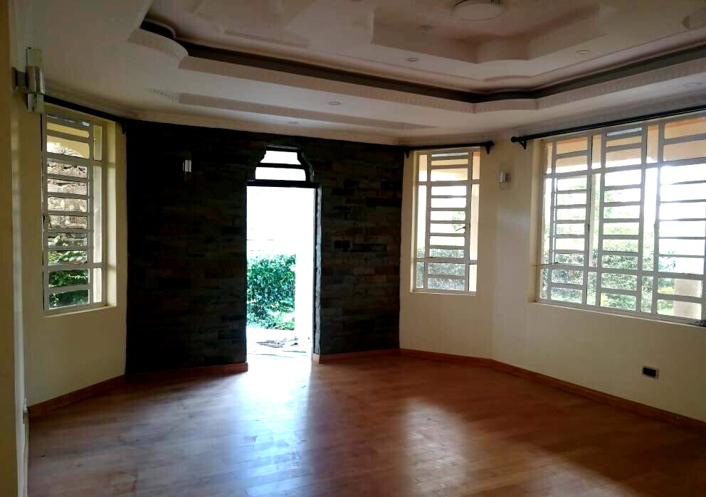 5-Bed All-Ensuite Maisonette with DSQ & Golf Access - Thika