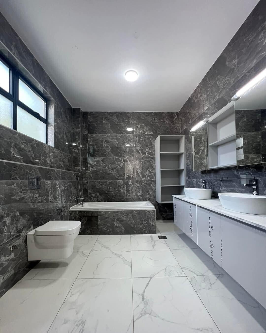 5-Ensuite Villa with Solar Heating & Borehole - Lavington