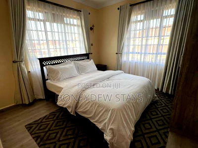 Furnished 4bdrm Maisonette in Greenpark Estate, Gateway Mall Area - Image 5
