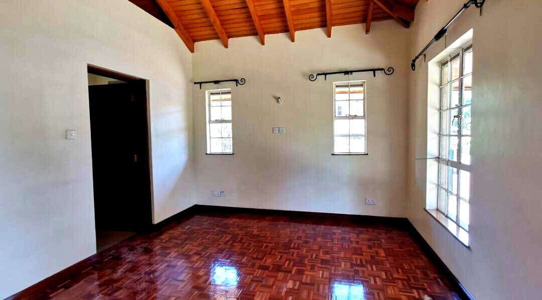 5BR All-Ensuite Townhouse on 0.75 Acres with Jacuzzi & Steam - Lower Kabete