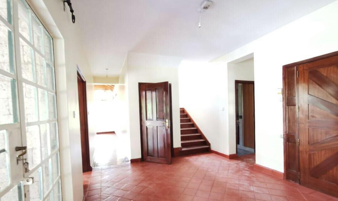 5BR All-Ensuite Townhouse on 0.75 Acres with Jacuzzi & Steam - Lower Kabete