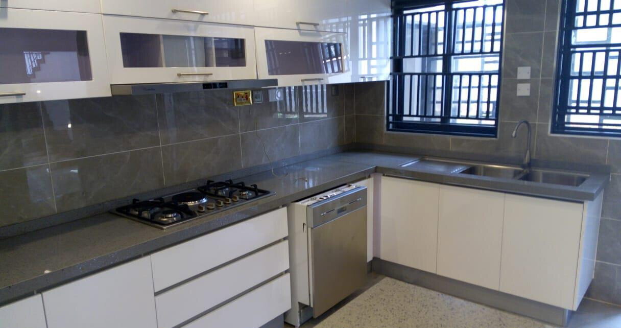 5-Bed Townhouse with DSQ & UN-Approved Security - Lavington