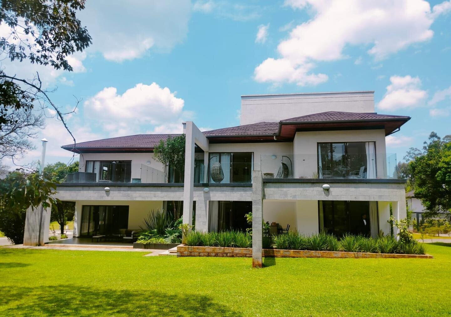 5-Bed Townhouse with Oloolua Forest Views & Resort Amenities – Karen
