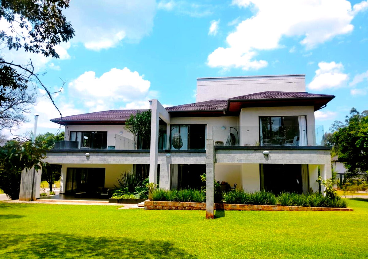 5-Bed Townhouse with Oloolua Forest Views & Resort Amenities – Karen