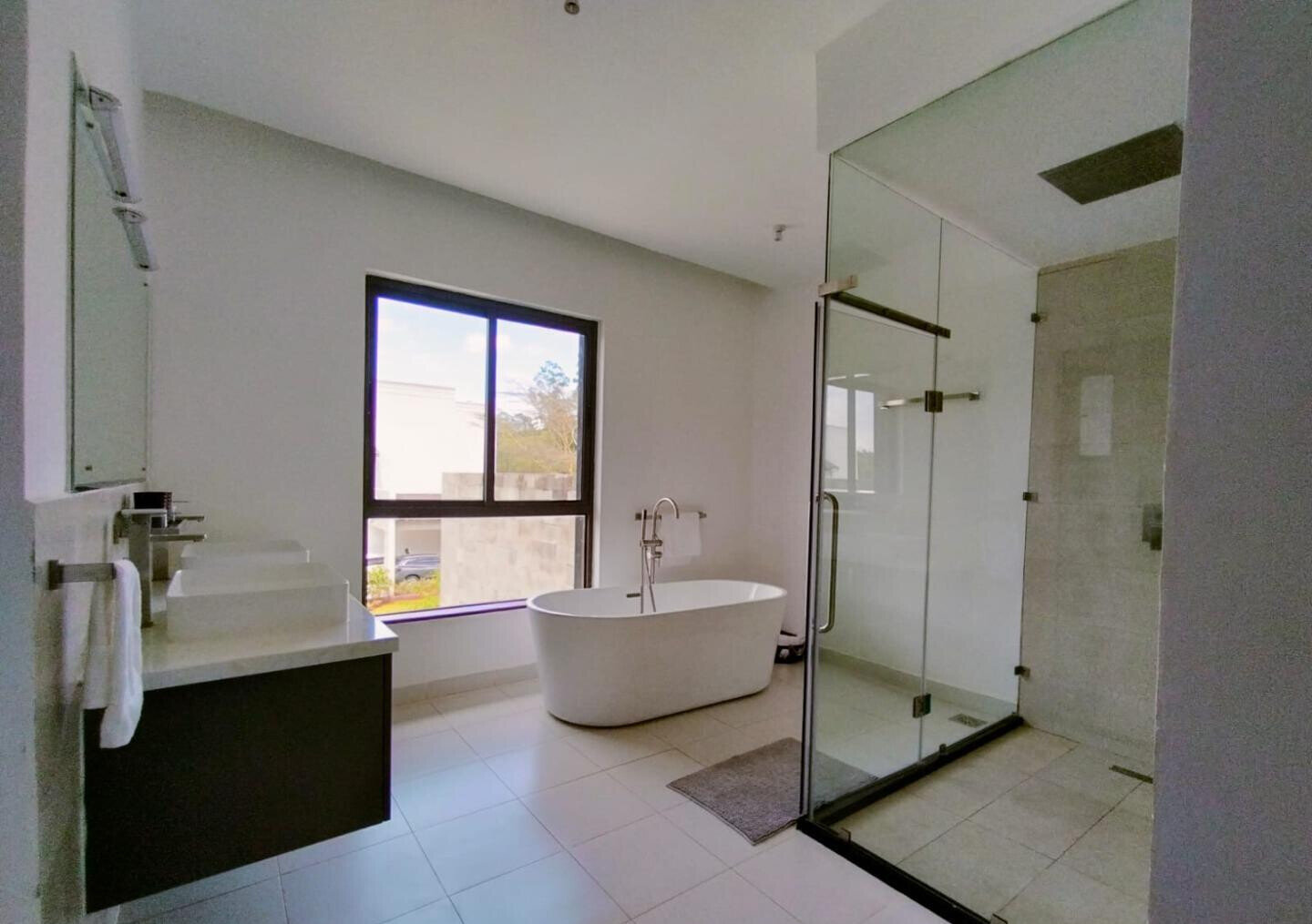 5-Bed Townhouse with Oloolua Forest Views & Resort Amenities – Karen