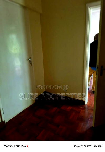 Commercial for Rent - Image 11