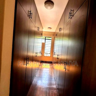 5bdrm Townhouse/Terrace in Convent Drive, Lavington for sale - Image 10