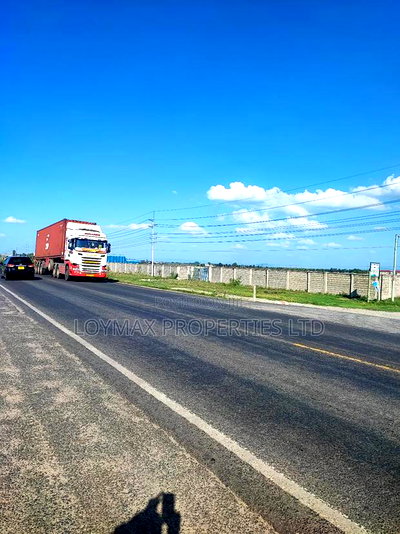 6 Acres on Tarmac Also Touching Kisaju Prayer Centre Road. - Image 2