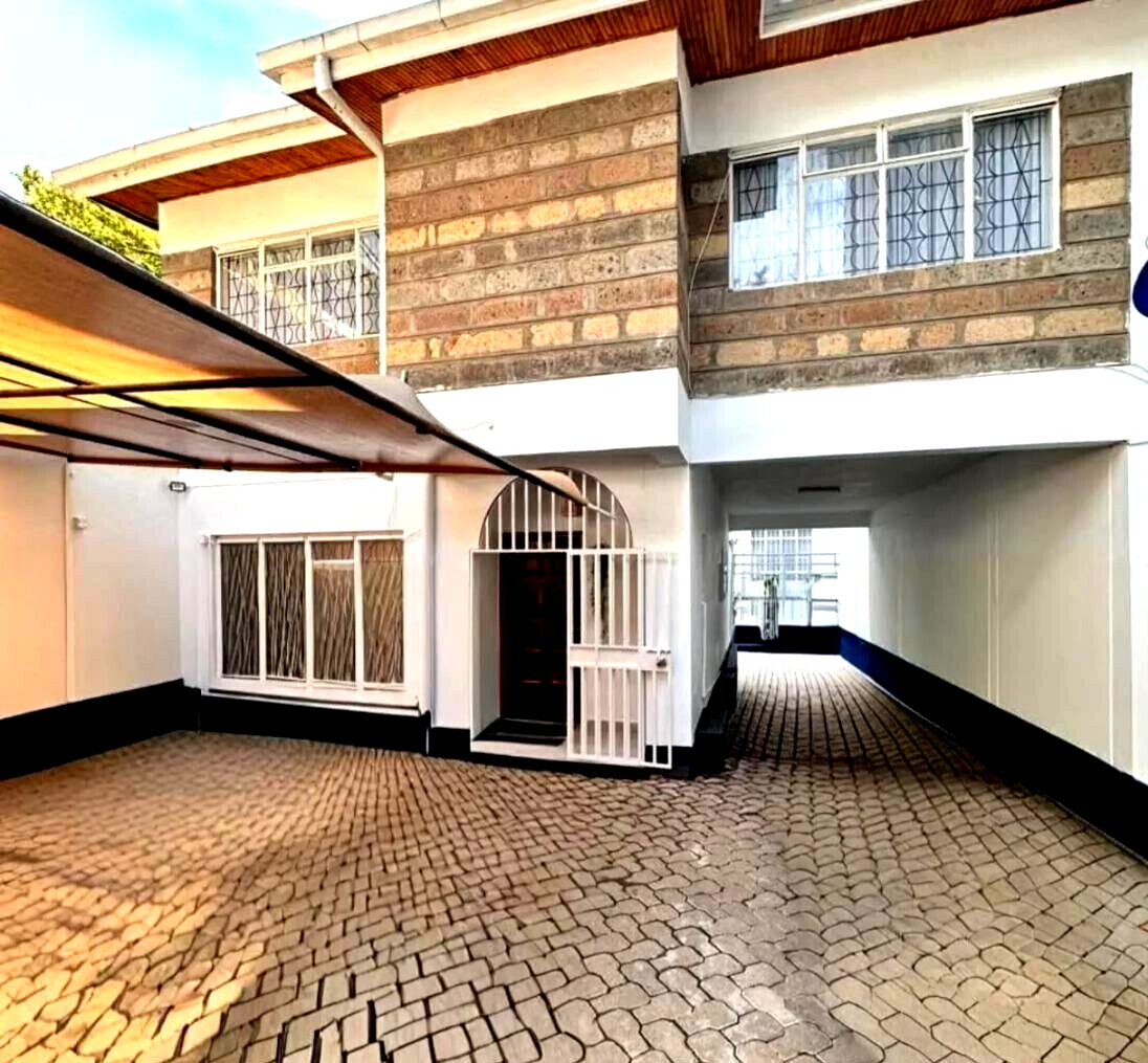 Solar-Powered 4BR Townhouse in Gated Community - Kileleshwa