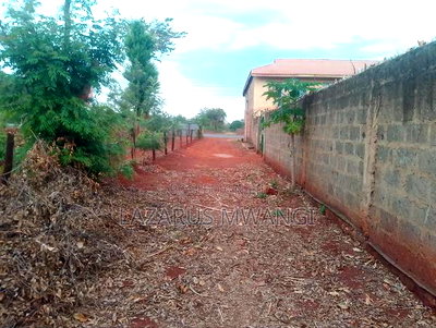 0.15 Hac(3-Eighths)In Makutano Land Touching Highway - Image 4