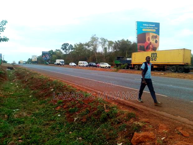 0.15 Hac(3-Eighths)In Makutano Land Touching Highway