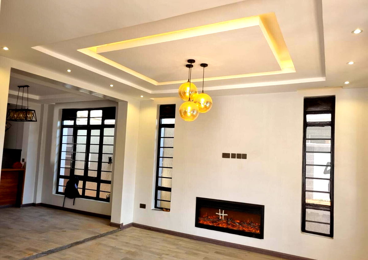 4BR All-Ensuite Townhouse with Attic Study & Fireplace - Membley