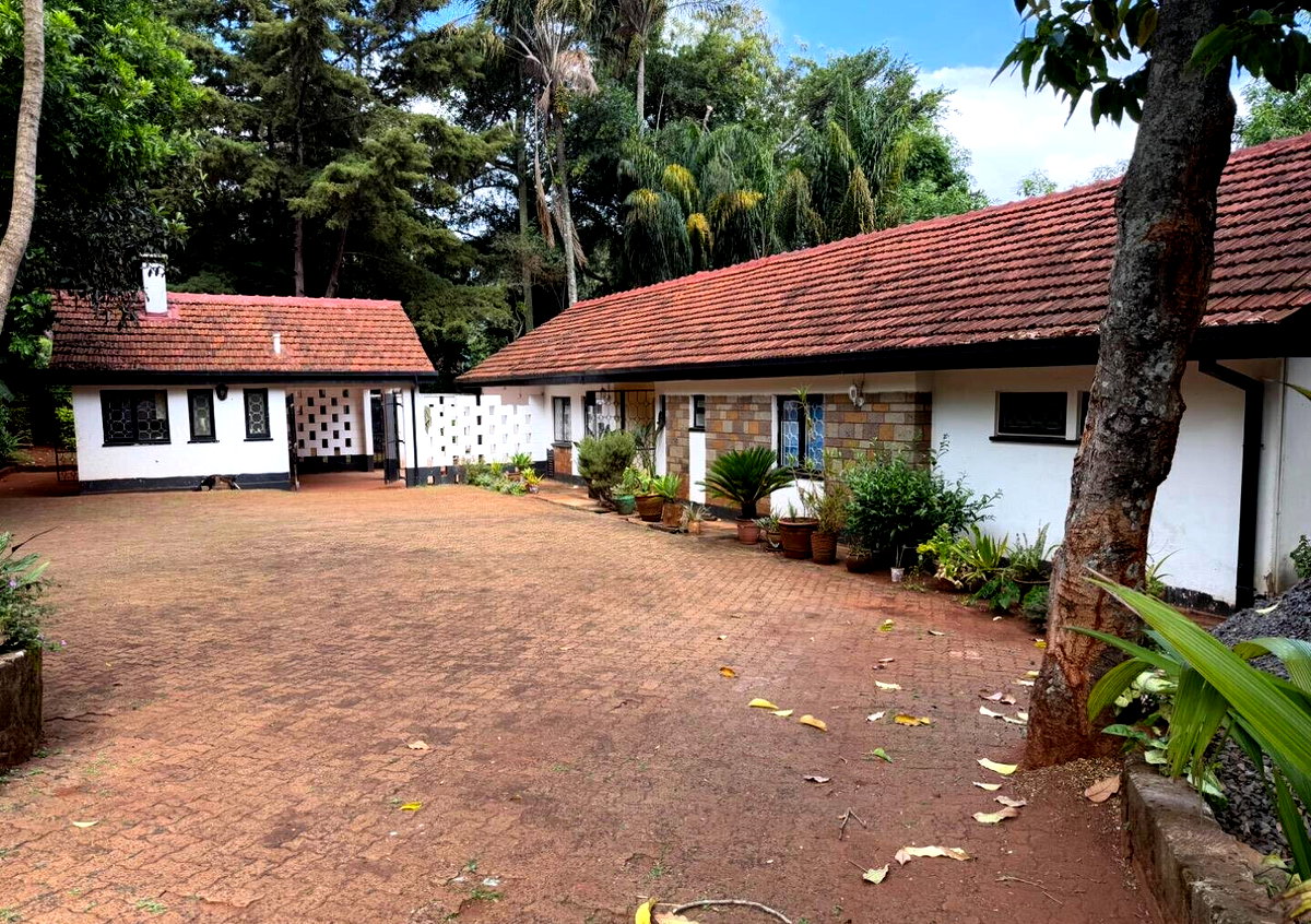 KSh 100M Garden Plot with Parking