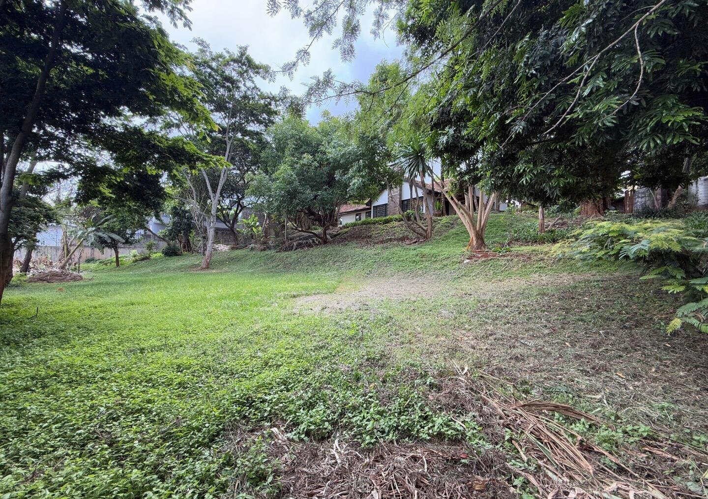KSh 100M Garden Plot with Parking