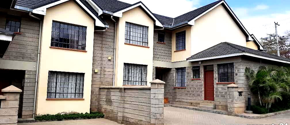 4BR All-Ensuite Family Townhouse with DSQ & Walk-in Closets - Athi River