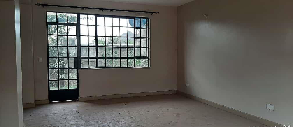 4BR All-Ensuite Family Townhouse with DSQ & Walk-in Closets - Athi River