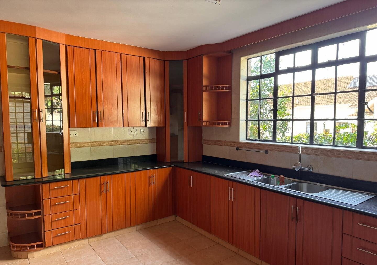 5-Ensuite Townhouse with CCTV & Electric Fence - Lavington