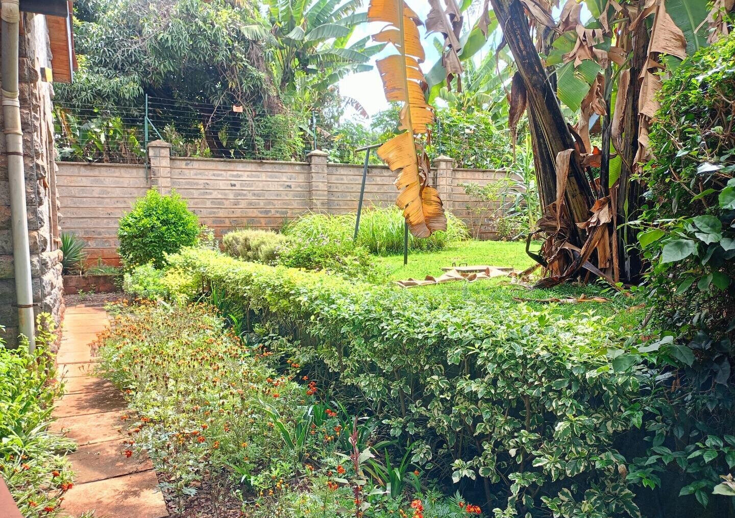 5-Ensuite Townhouse with CCTV & Electric Fence - Lavington