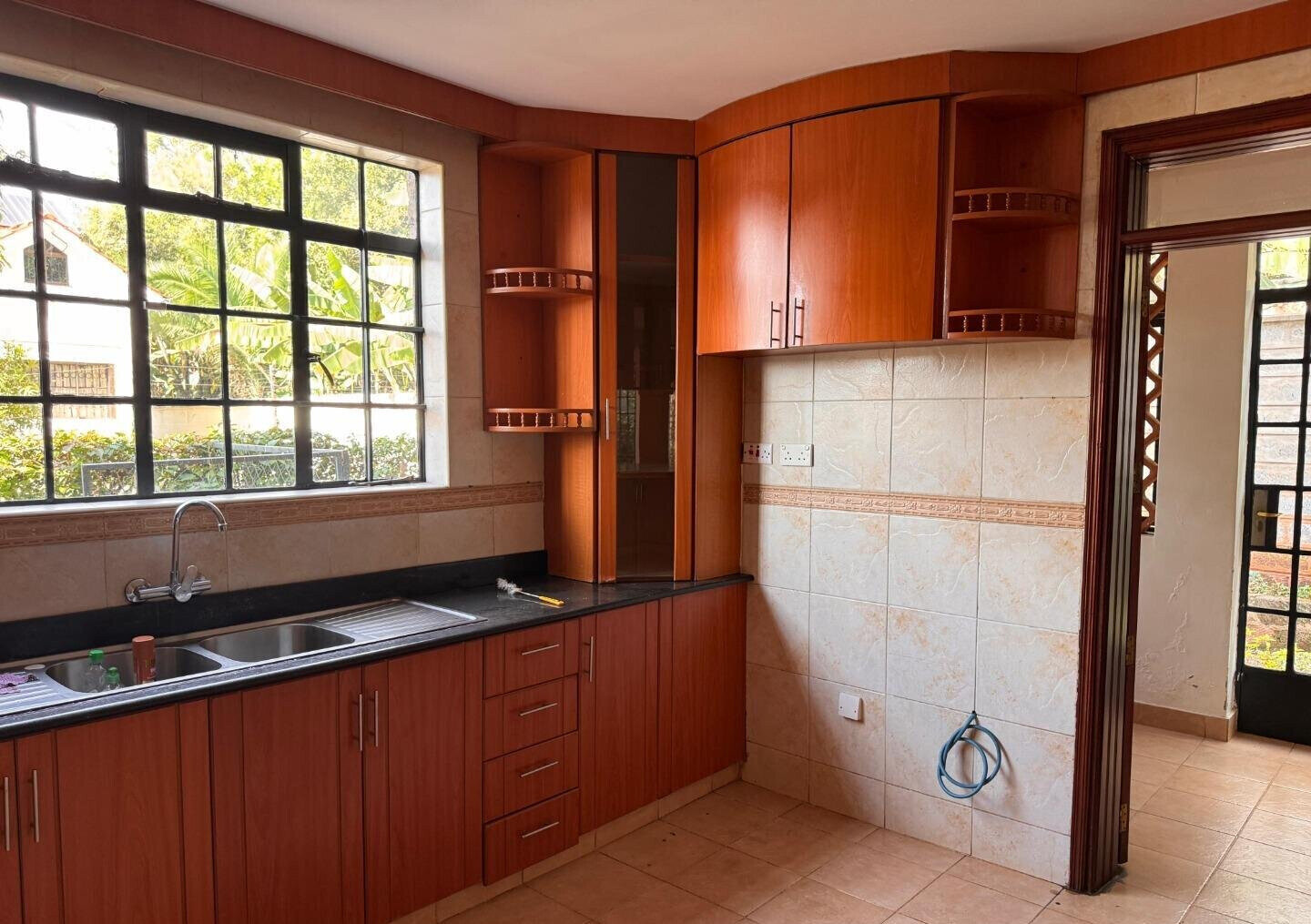 5-Ensuite Townhouse with CCTV & Electric Fence - Lavington