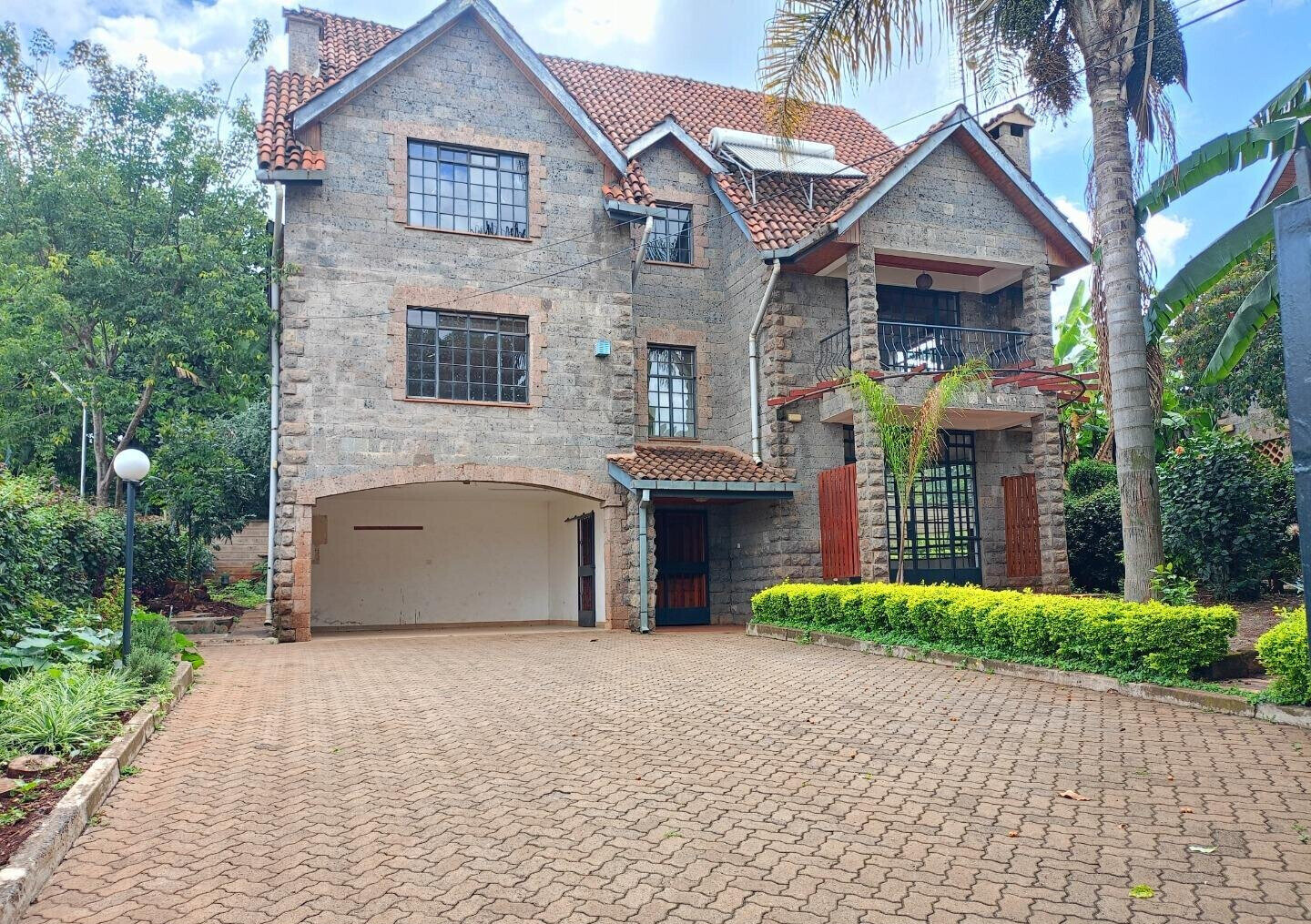 5-Ensuite Townhouse with CCTV & Electric Fence - Lavington