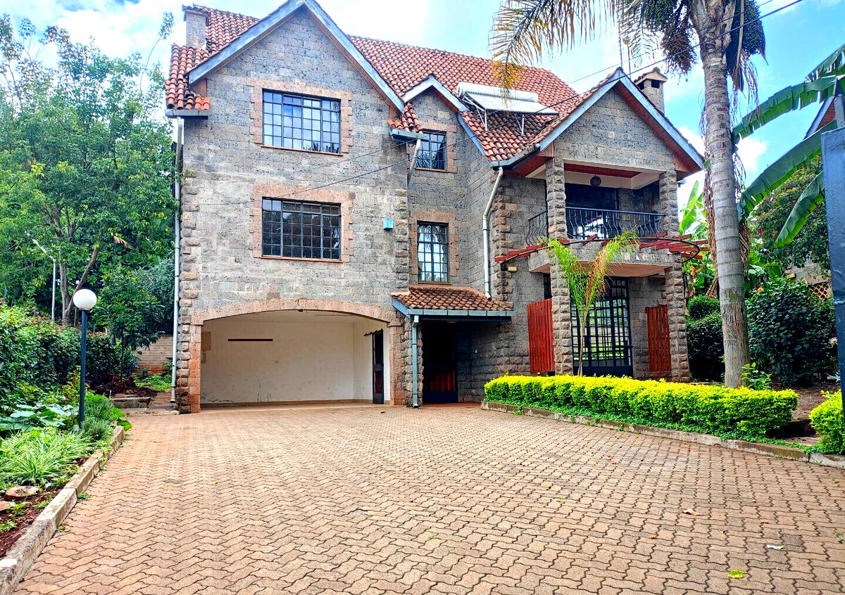 5-Ensuite Townhouse with CCTV & Electric Fence - Lavington