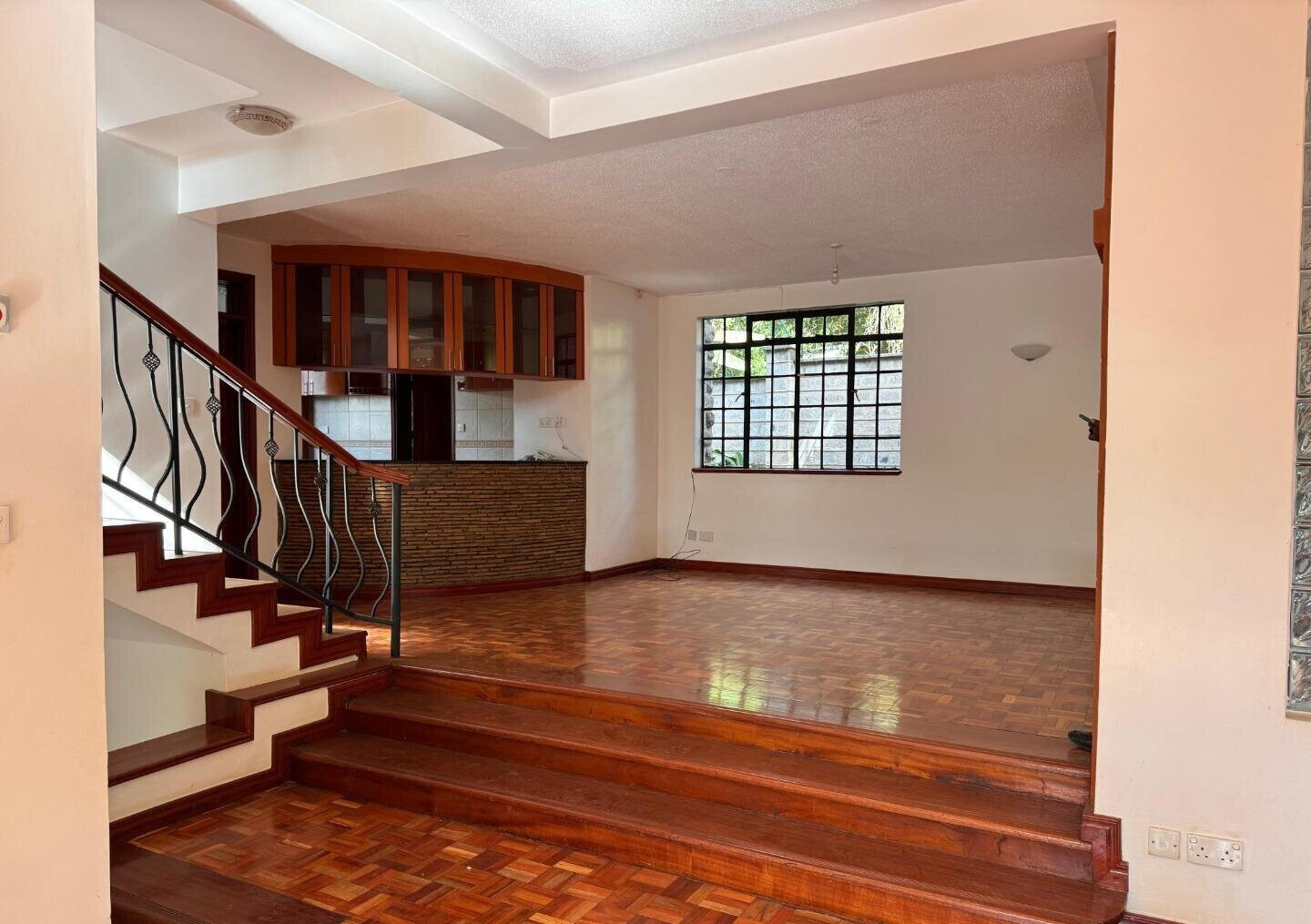 5-Ensuite Townhouse with CCTV & Electric Fence - Lavington