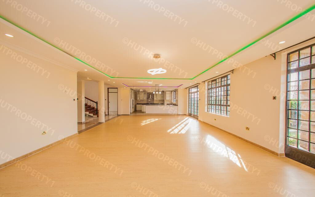 6BR All-Ensuite Townhouse with Gym & Smart Security - Thika Greens