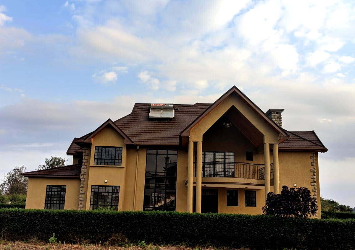 6BR All-Ensuite Townhouse with Gym & Smart Security - Thika Greens