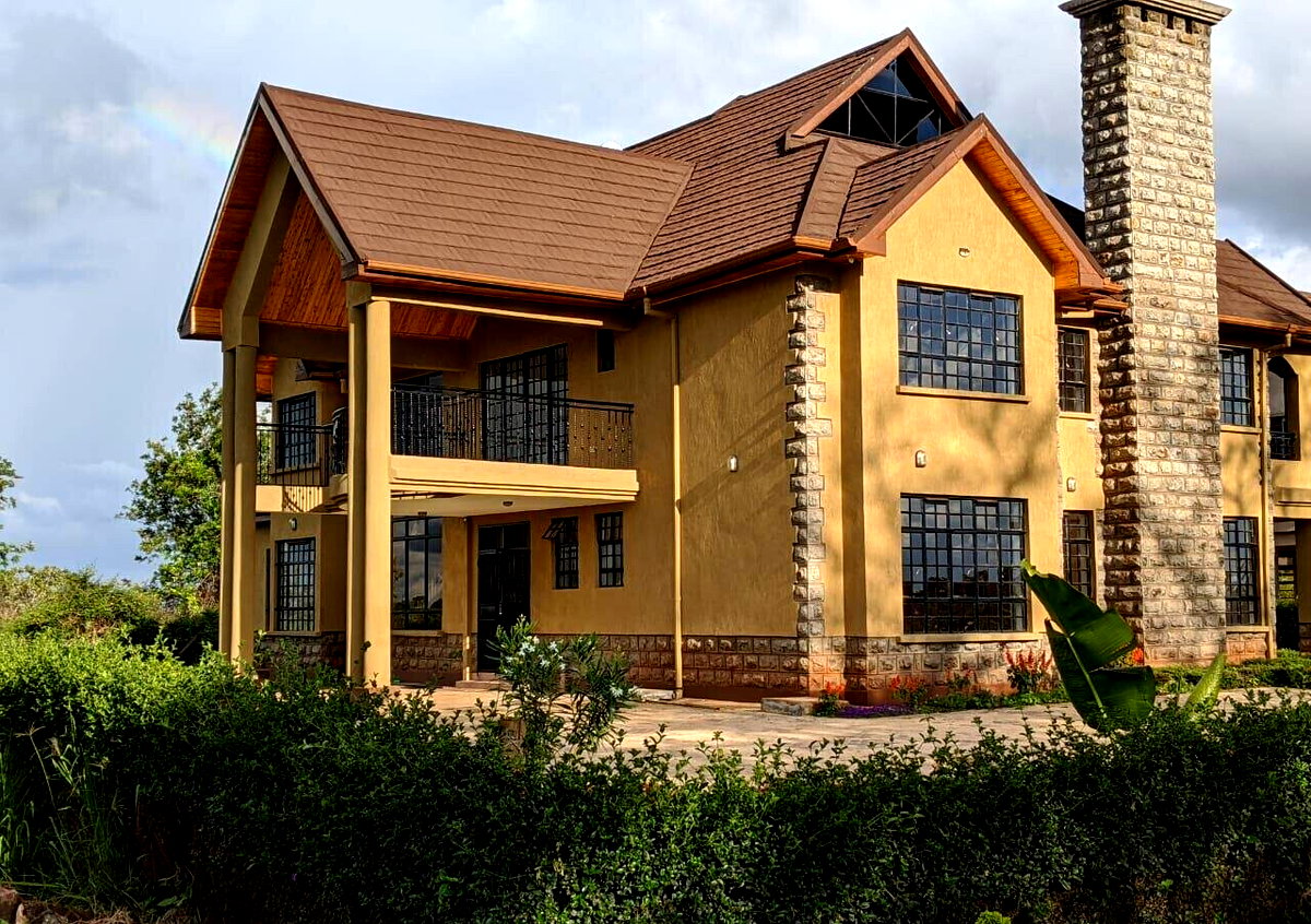 6BR All-Ensuite Townhouse with Gym & Smart Security - Thika Greens