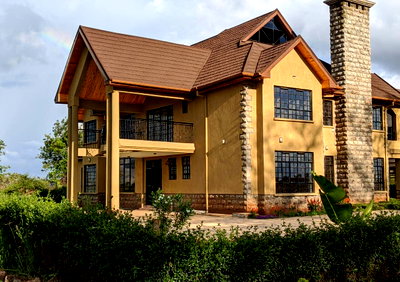 6BR All-Ensuite Townhouse with Gym & Smart Security - Thika Greens