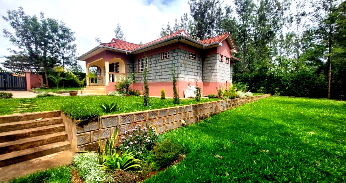 4BR Bungalow with Manicured Garden & Title Deed - Nkoroi, Rongai