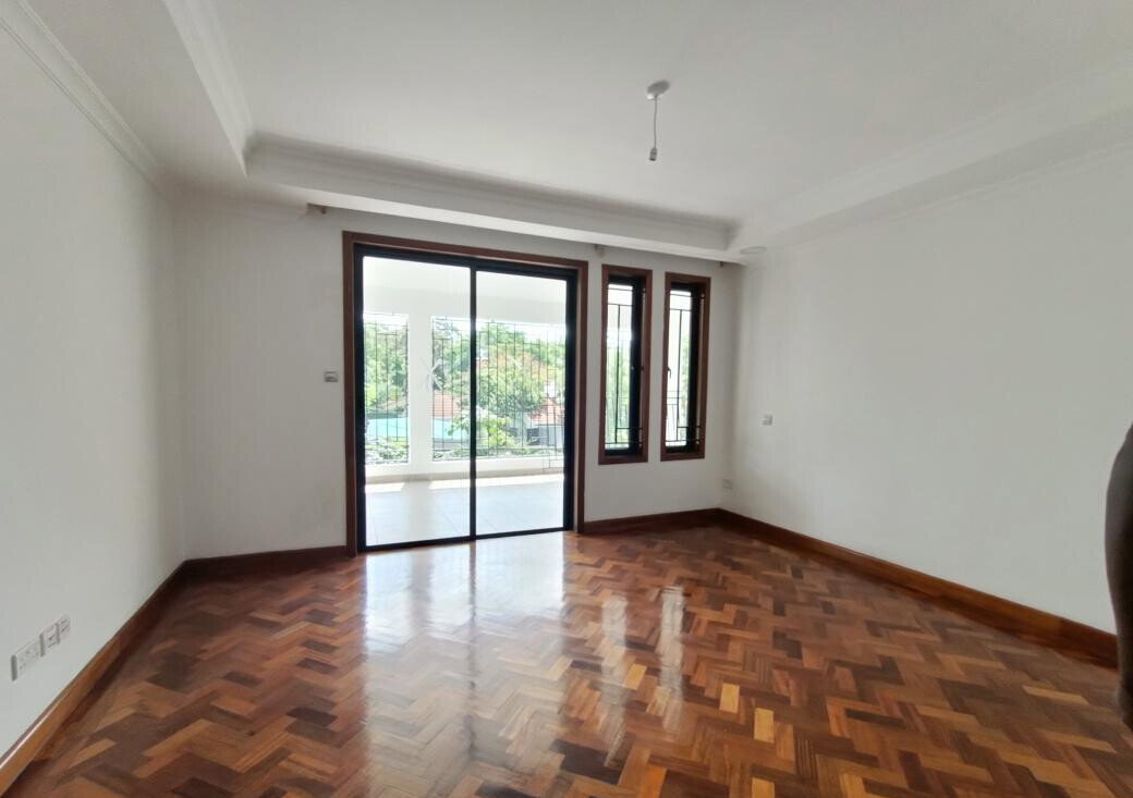 New 5-Ensuite Townhouse with Jacuzzi & DSQ - Lavington