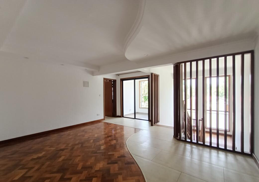 New 5-Ensuite Townhouse with Jacuzzi & DSQ - Lavington