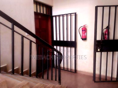 2bdrm Apartment in Gateway Mall for sale - Image 3