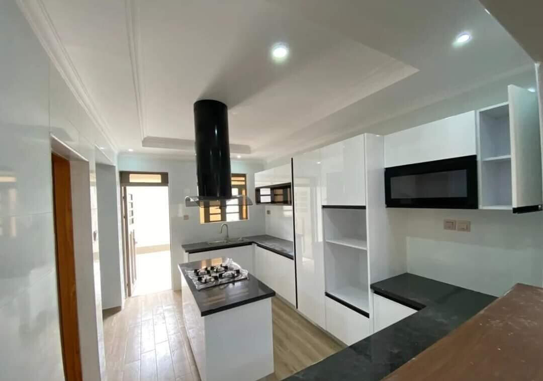4BR All-Ensuite Townhouse with DSQ & Family Room - Ruiru
