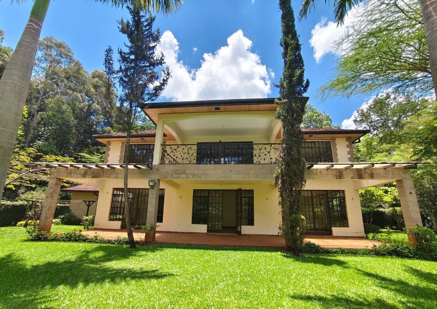 1 Acre 4BR Haven at KSh 400K